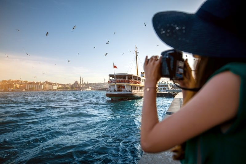 ©RossHelen/istock